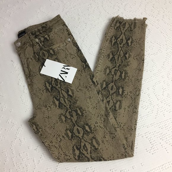 Zara Denim - Zara High Waist Skinny Jean in Snake NWT size 8